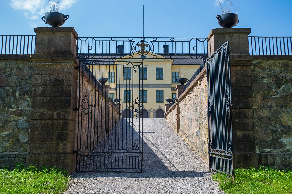 Löfstad slott Norrköping - maj 2018 stora grinden