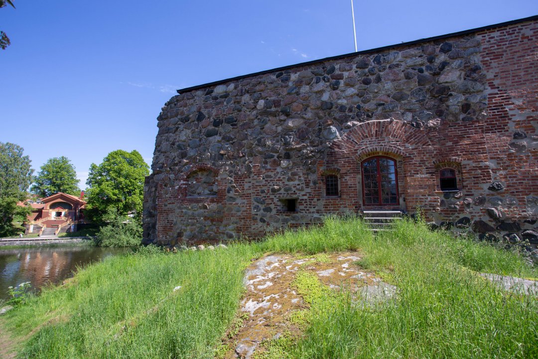 Nyköpings hus – juni 2019 muren