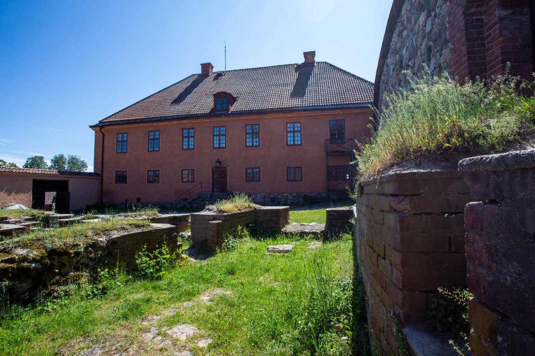 Nyköpings hus – juni 2019 vallgrav