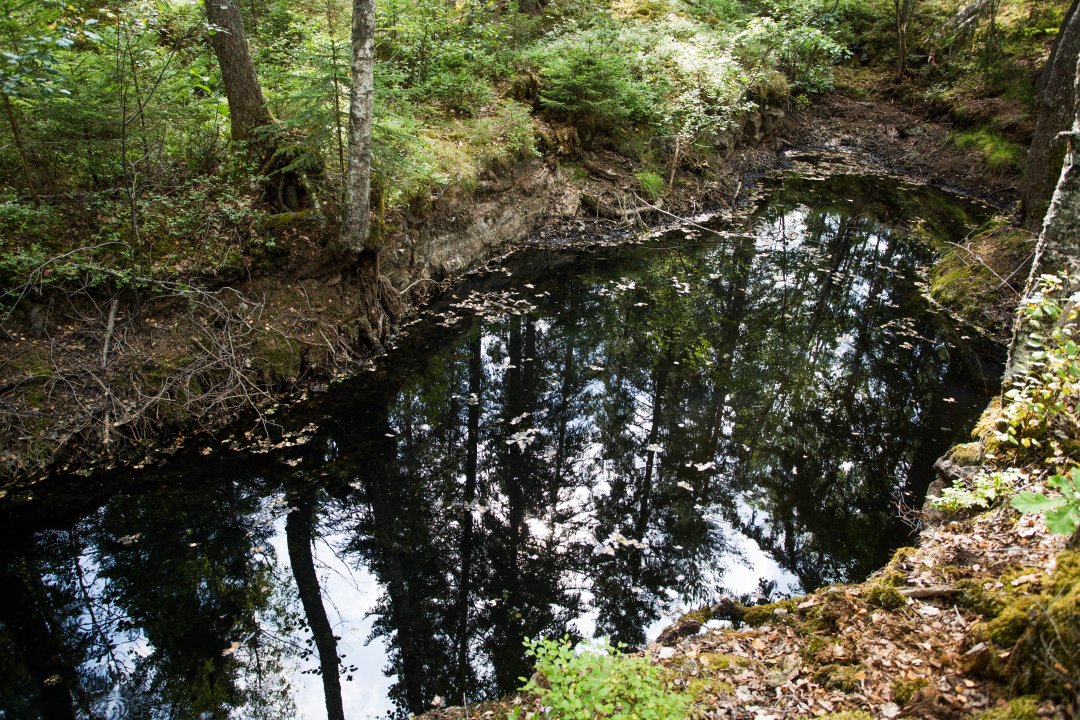 Knaperhälls gruva - juli 2018 svart vatten