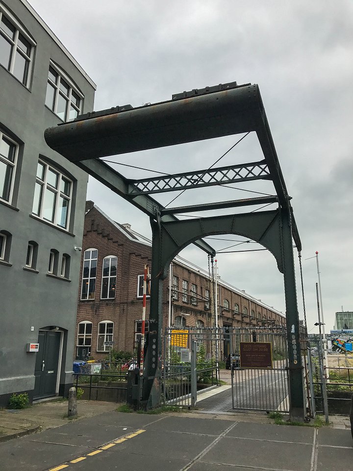 Amsterdam Oostenburgervoorstraat - maj 2017 bron
