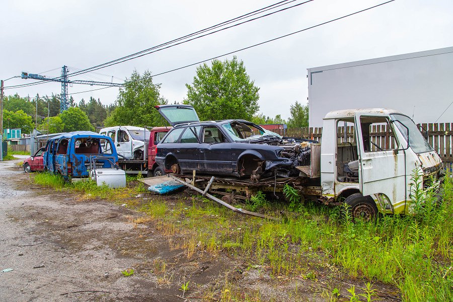 Hammardalsslingan - juni 2016 skrotbilar