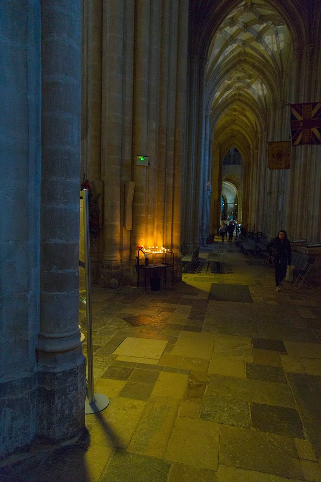 Winchester cathedral - december 2015 stengolv pelare