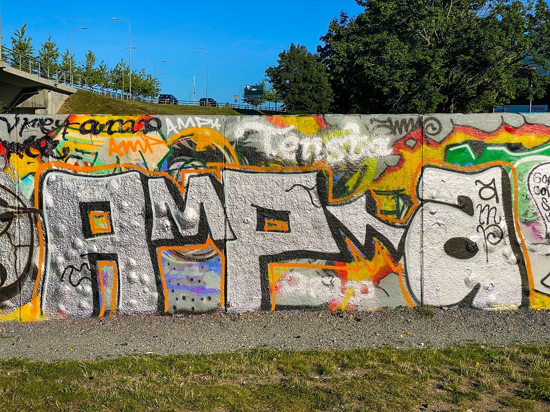 Tensta Lagliga Graffitivägg - augusti 2022