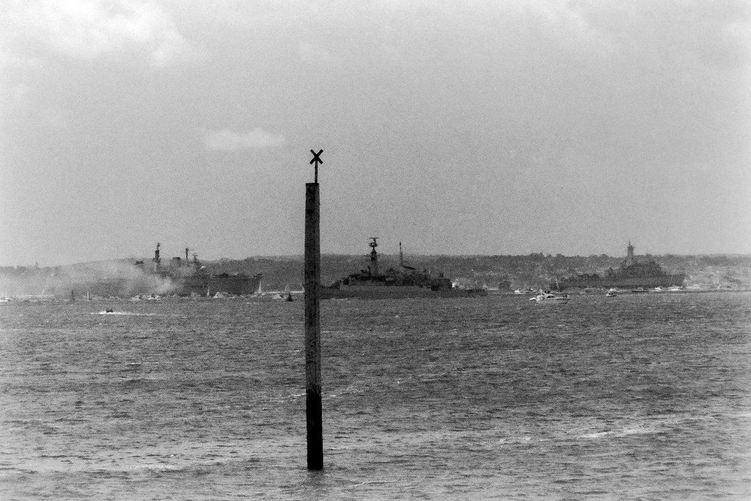 D-Day 50 commemorations, Portsmouth - juni 1994 tre krigsfartyg