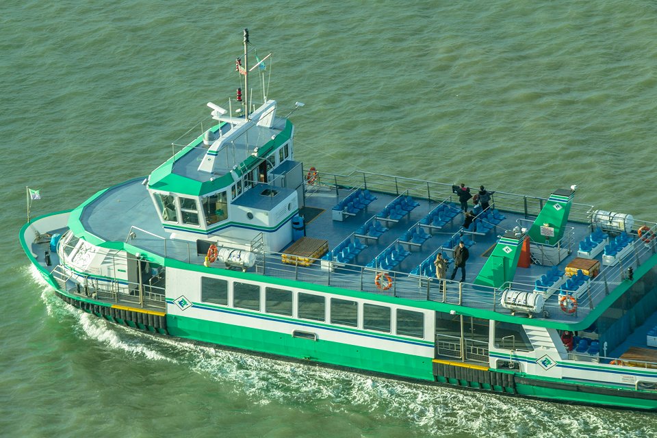 HSM Warrior - december 2013 gosport green ferry