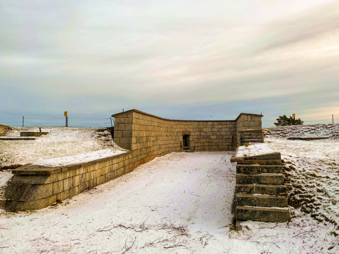 Rindö Redutt – februari 2023 skyddsmur