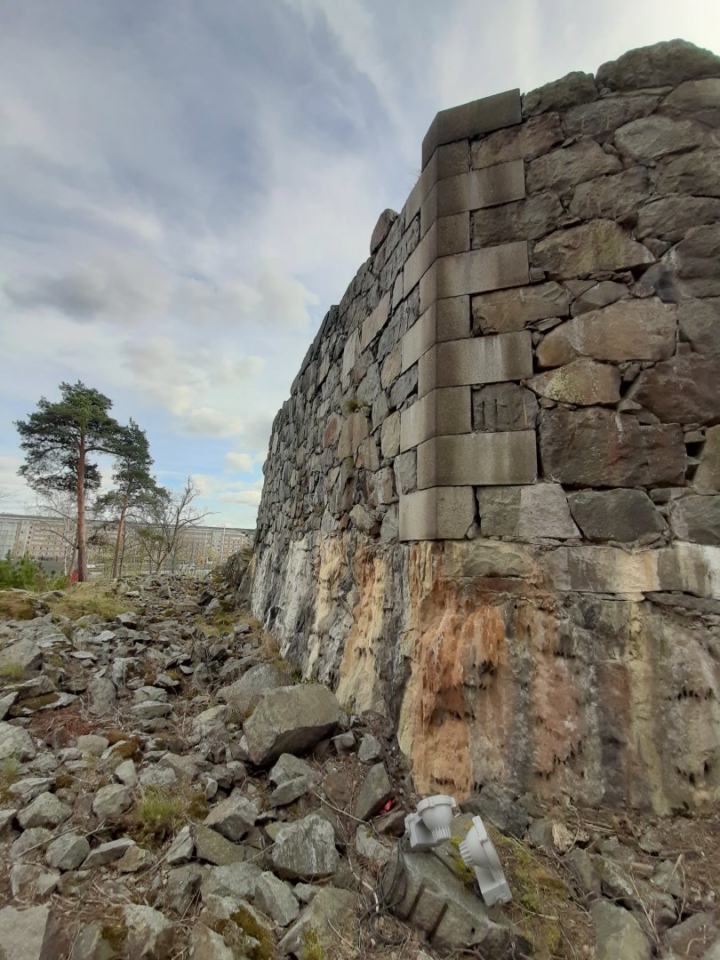 Ryssmuren Solna - april 2020 the wall