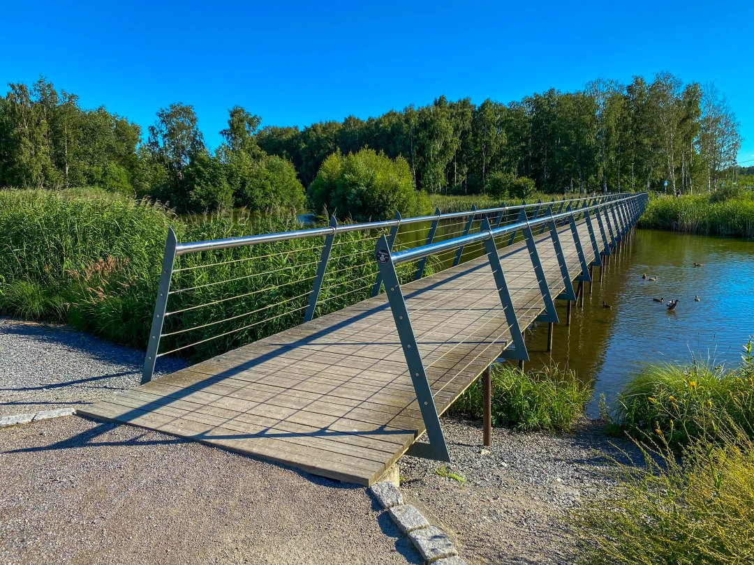Kyrkparken, Järfälla - juli 2022 fancy bridge