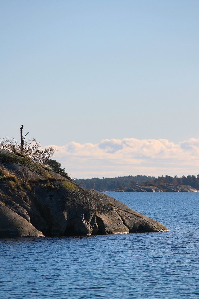 Trosa - oktober 2012 bathamn klippa