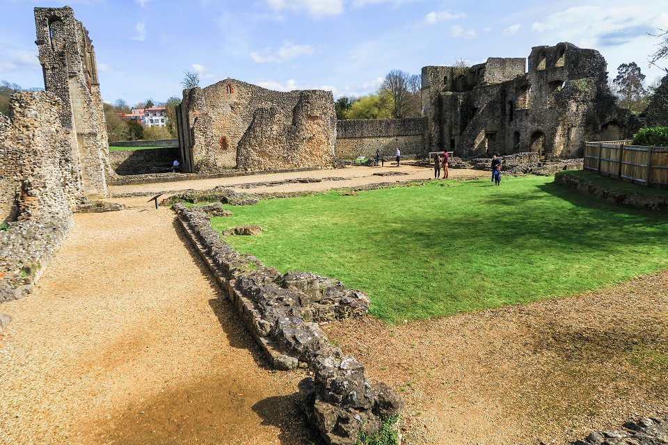 Wolvesey castle Winchester - april 2018 borggarden wolvesey castle