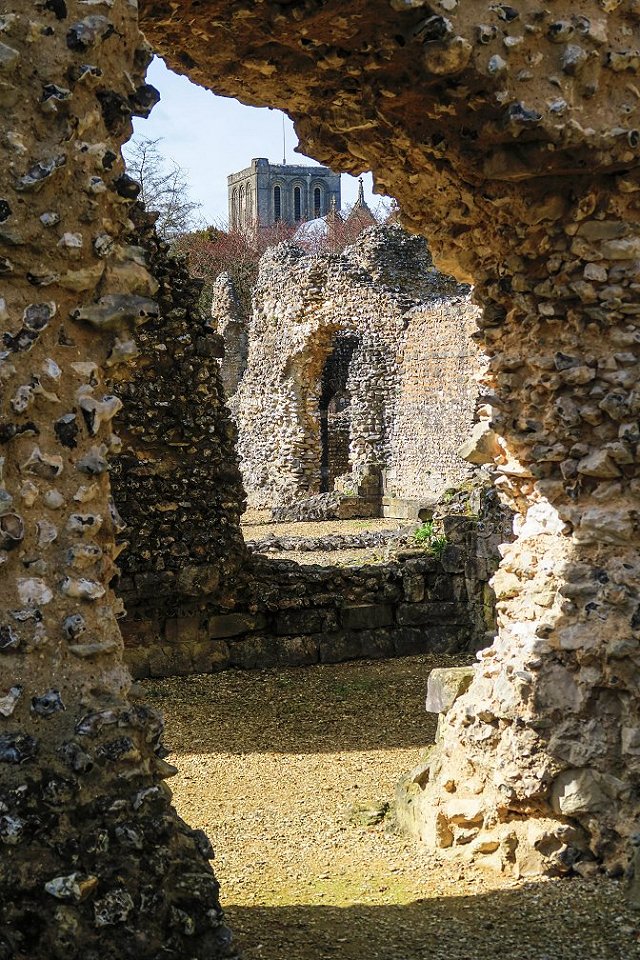 Wolvesey castle Winchester - april 2018 ruin wolvesey castle