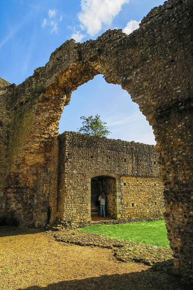 Wolvesey castle Winchester - april 2018 the arch