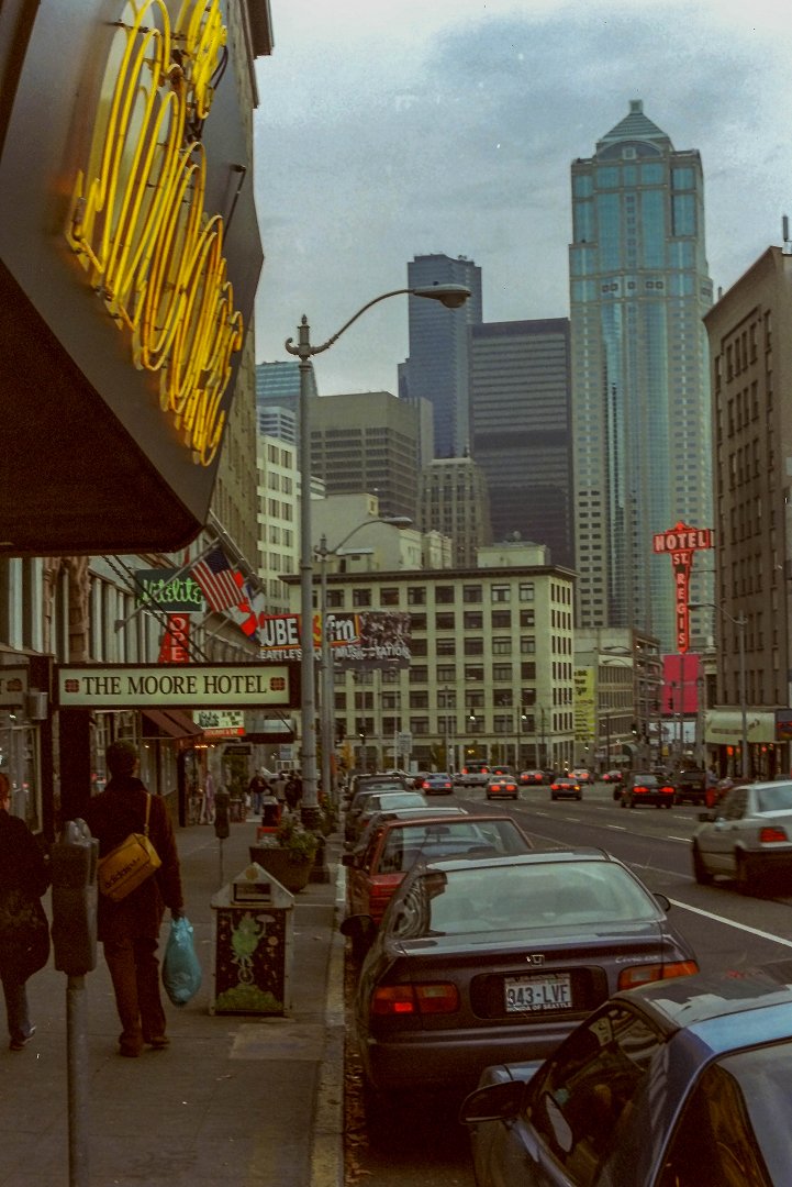 Seattle, USA - november 2000 down town