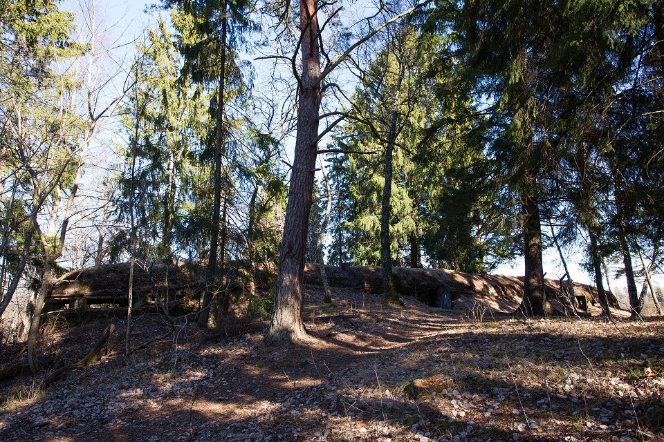Prästgårdsfortet Täby - mars 2017 utsidan av fortet