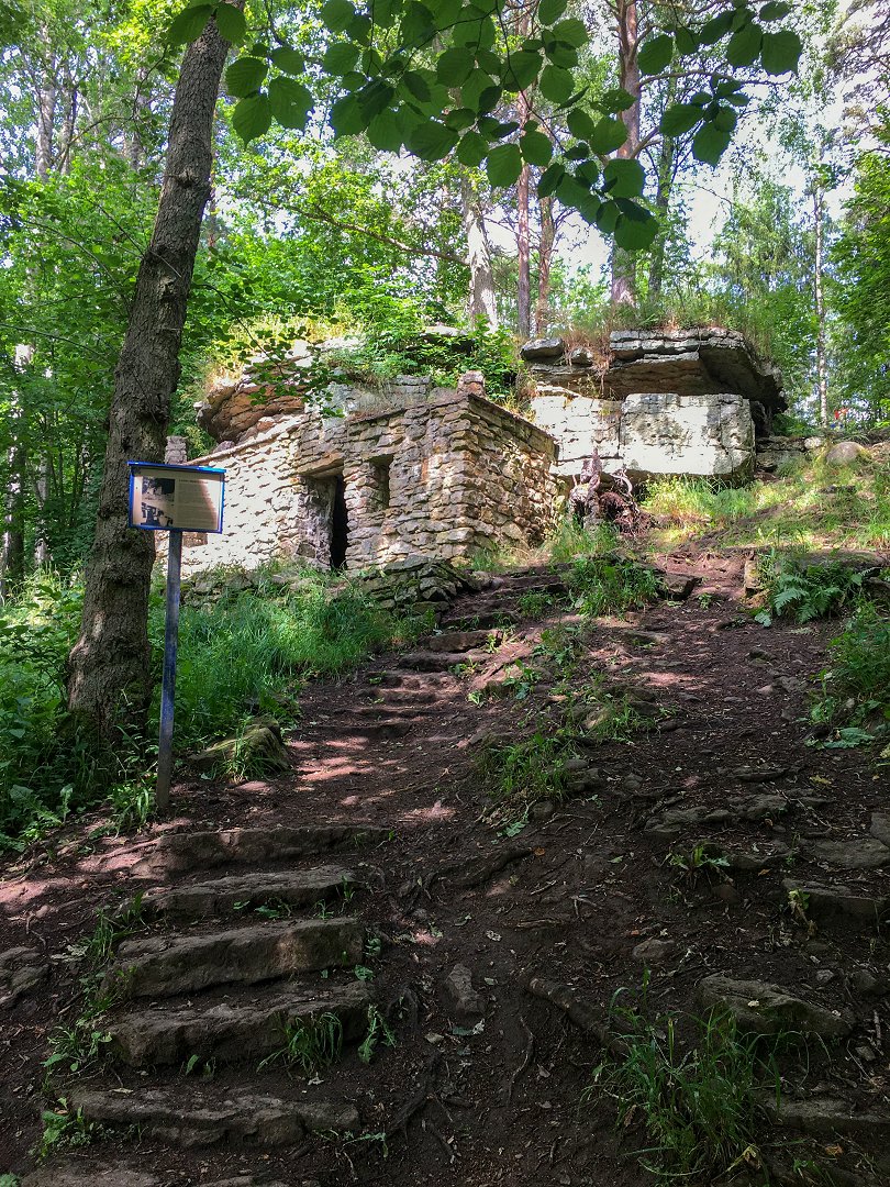 Lasses grotta, Kinnekulle - juli 2021 trappa