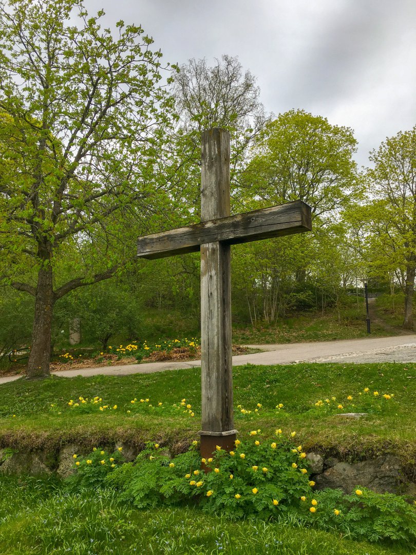 Kyrkoruin Enköping - maj 2021 korset